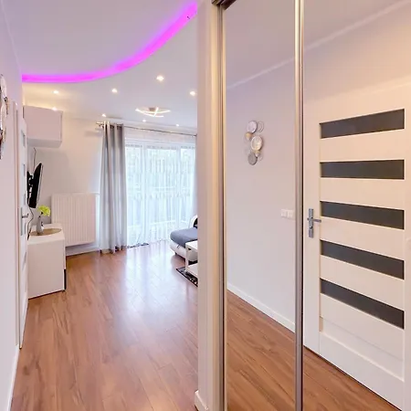 Apartment Neon *